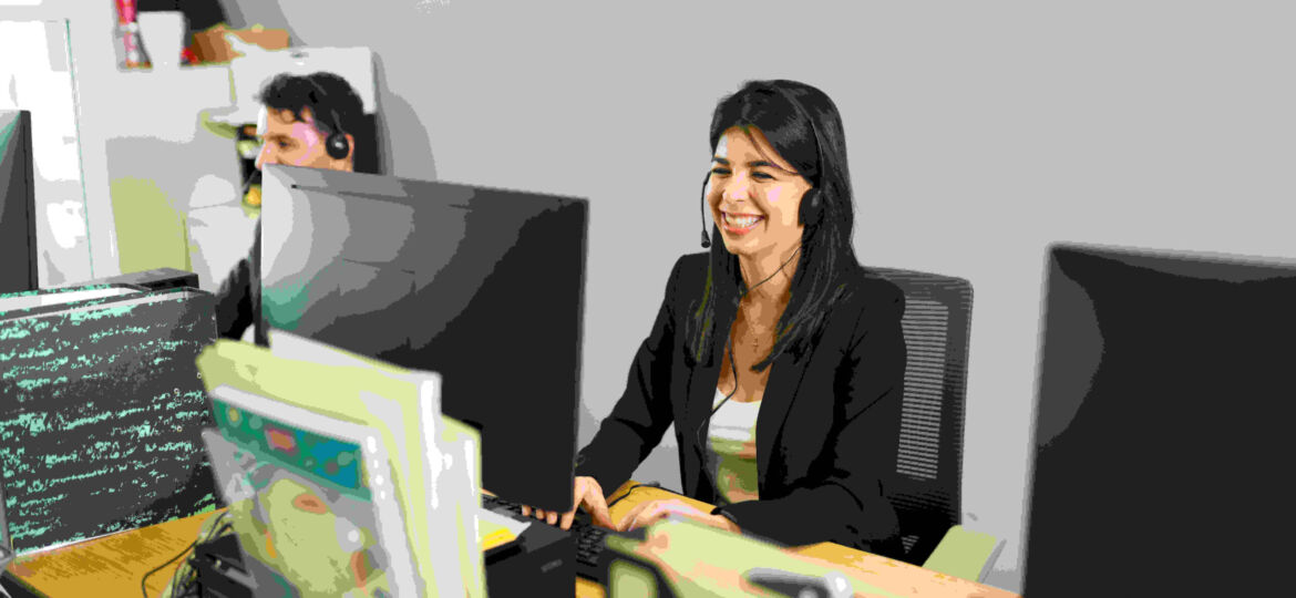 Streamlining Operations_ How PBX Call Centers Drive Productivity and Yield Cost Savings (1)