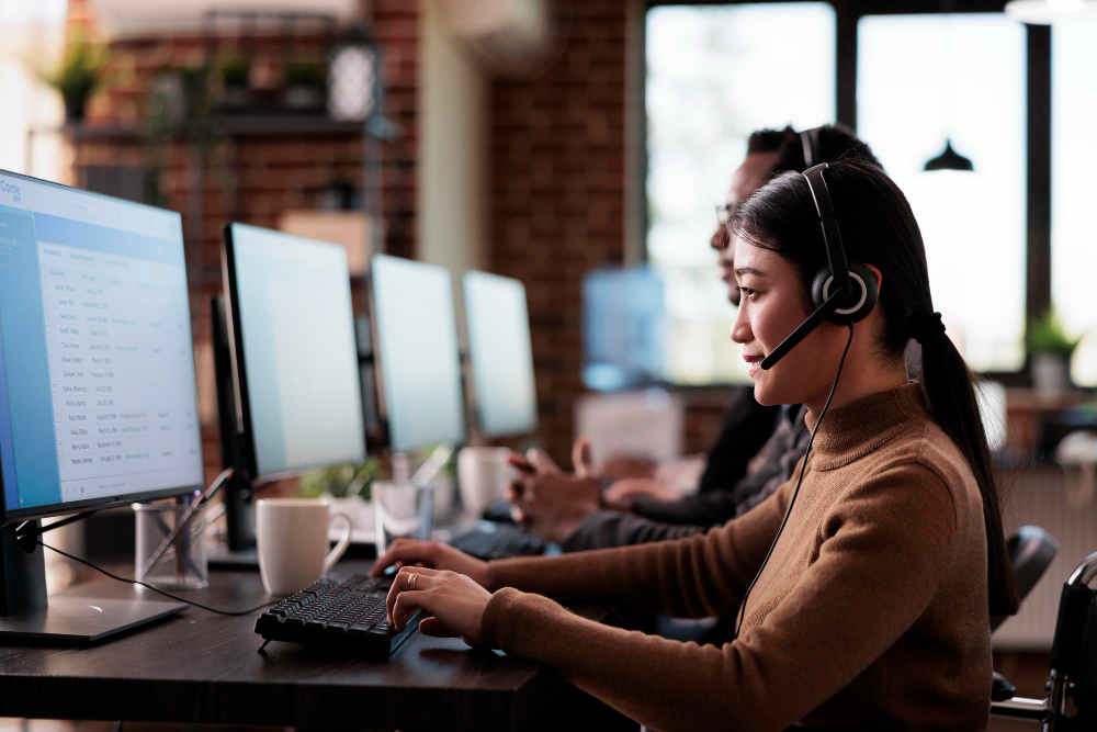 Revolutionizing Customer Service: How Call Centers are Evolving in the Digital Age